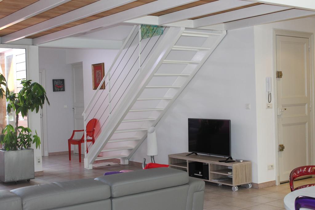 Le Loft De La Robine 110M2 Apartment Narbonne Ruang foto